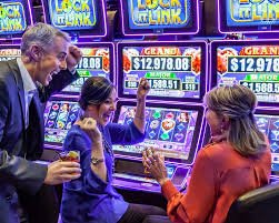 Lightning Baccarat Game